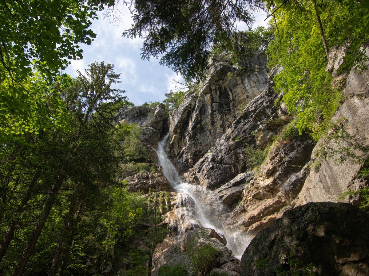 Cascades proches du lac d'Annecy - 
 la grande cascade de la Balme de Thuy
