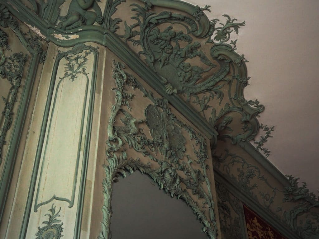 détail de la chambre d'honneur du château Champs-sur-Marne à Paris