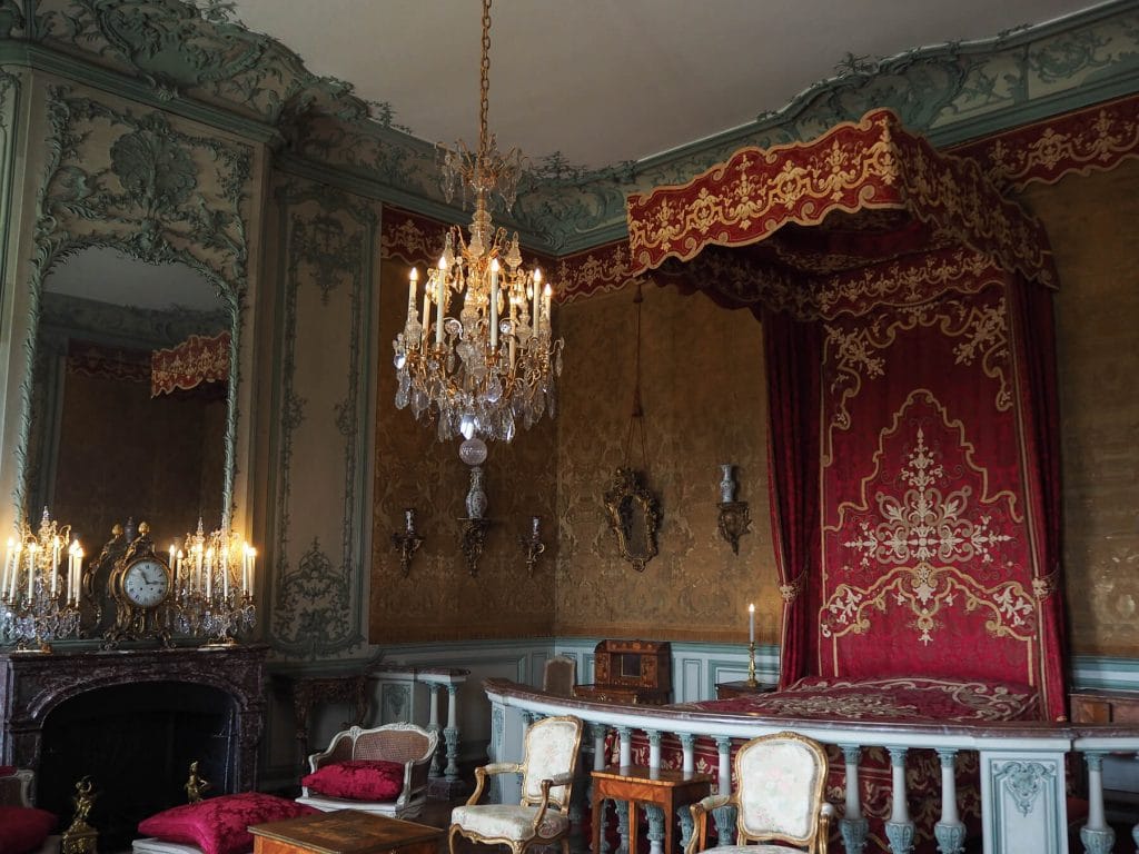 la chambre d'honneur du château Champs-sur-Marne à Paris