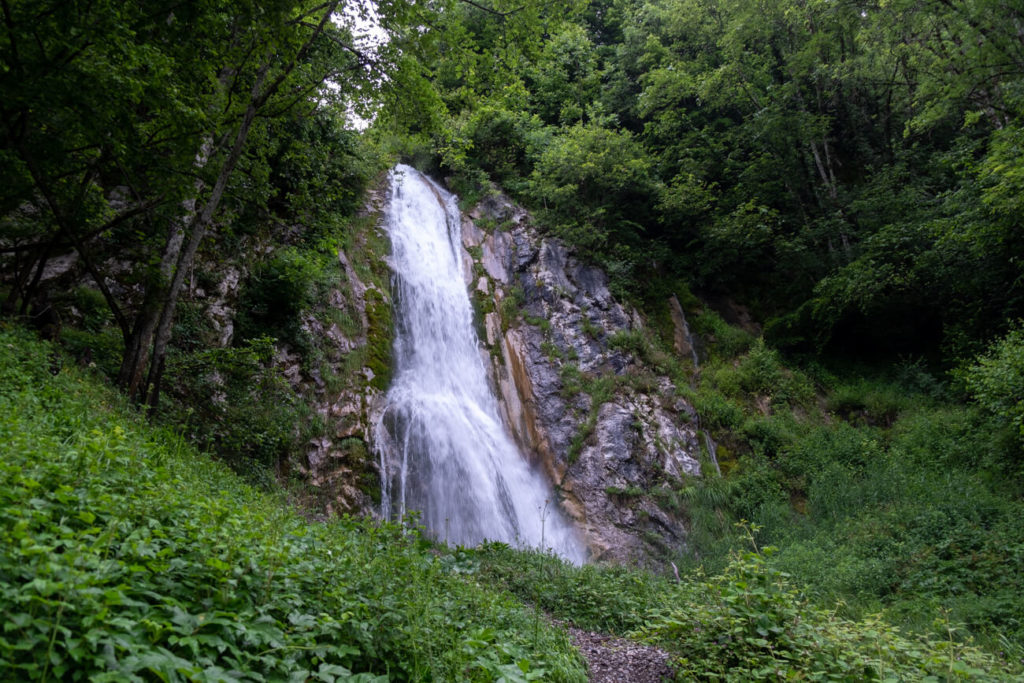 La cascade de Fontany depuis le sentier