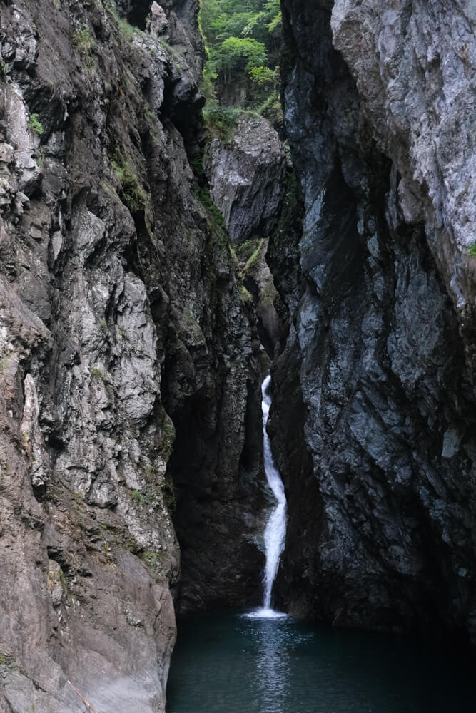 Les gorges de la Diosaz - rocher de la cascade du soufflet 