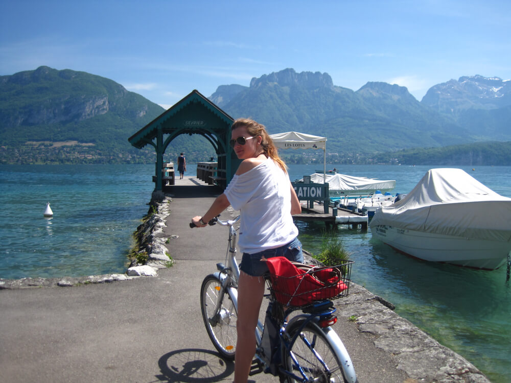 tour du lac d’Annecy à vélo: l'embarcadère de Sevrier