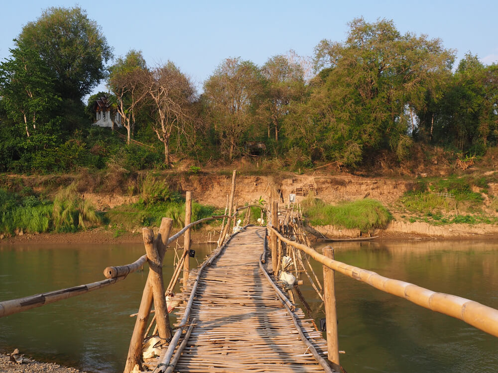 Pont en bambou - incontournable de Luang Prabang
