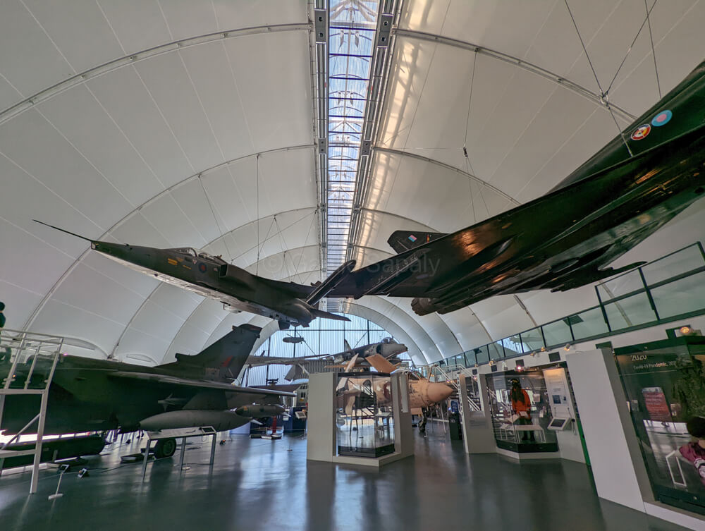 Hangar 6, l'air de 'incertitude, musée Royal Air Force